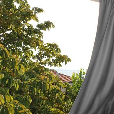 Malo Misto Dugi Rat Exterior foto