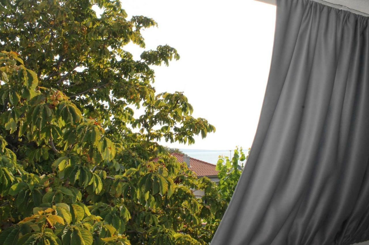 Malo Misto Dugi Rat Exterior foto